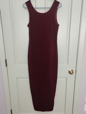 Sleeveless Burgundy Velvet Bodycon Dress - Women